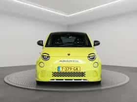Abarth 500e (2023) thumbnail 3