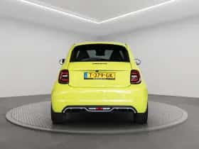 Abarth 500e (2023) thumbnail 5
