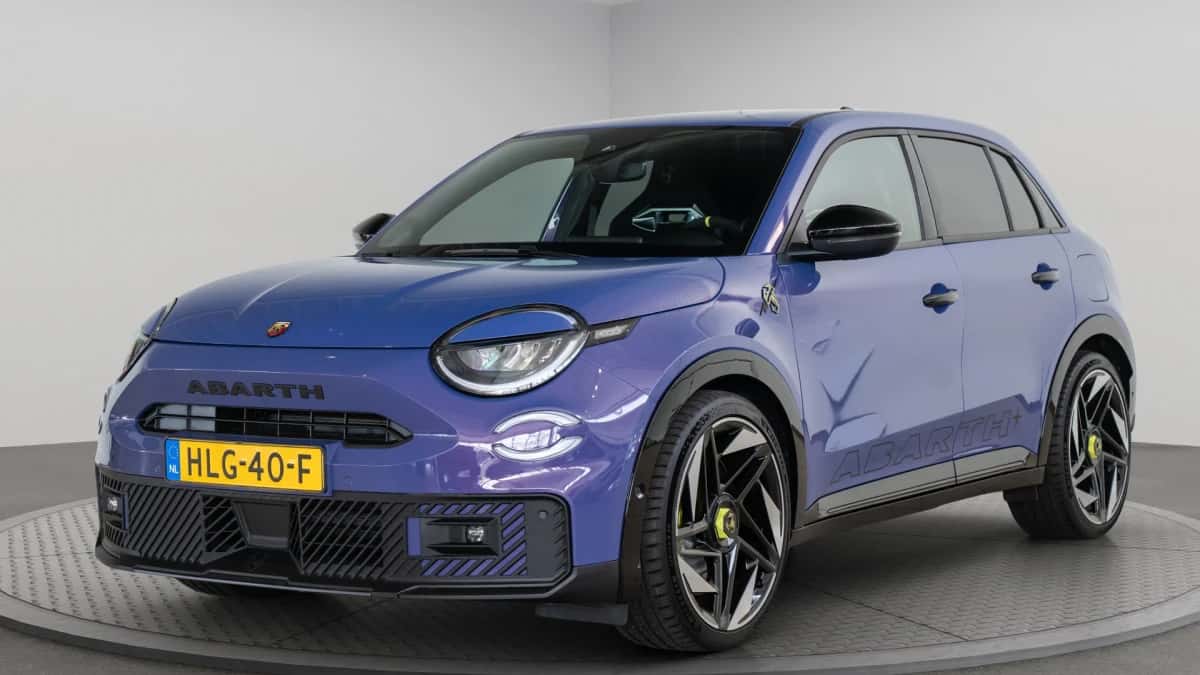 Abarth 600e (2025) — foto 1