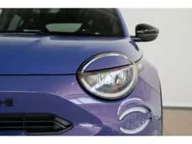 Abarth 600e (2025) thumbnail 2