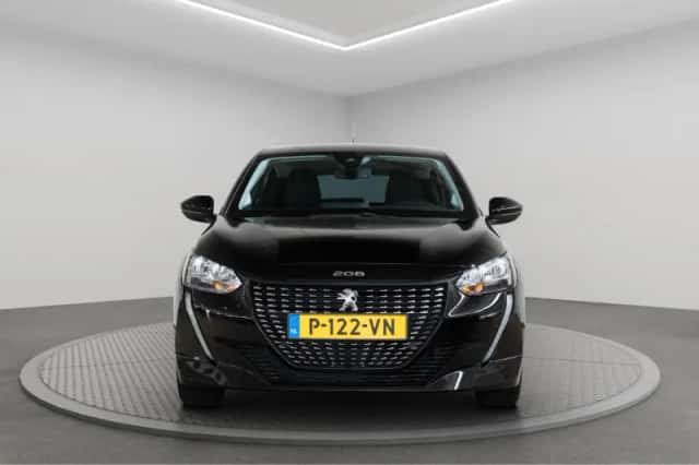 Peugeot 208 (2022) thumbnail 3