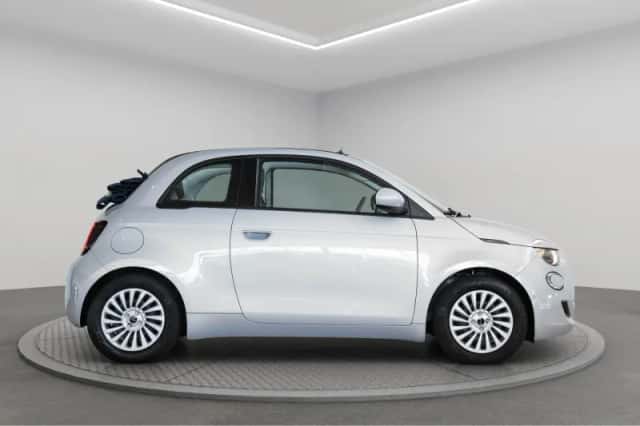 Fiat 500C (2025) thumbnail 6