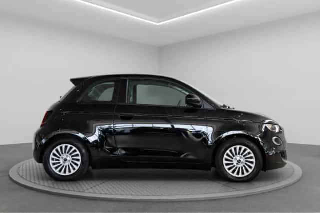 Fiat 500e (2023) thumbnail 6