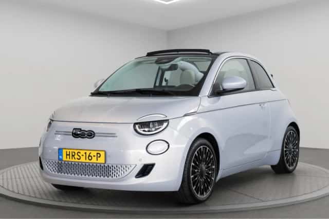 Fiat 500C (2025) thumbnail 1