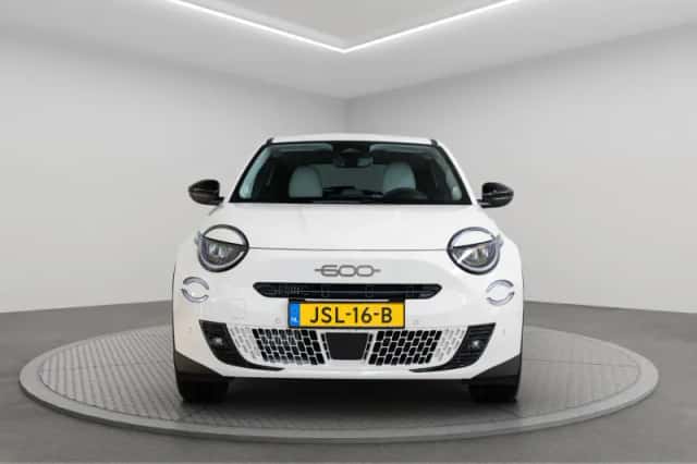 Fiat 600 (2025) thumbnail 2