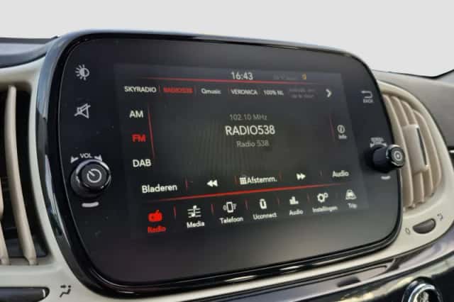 Fiat 500 (2021) thumbnail 13
