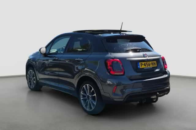 Fiat 500X (2022) thumbnail 2
