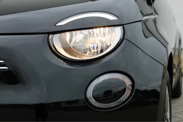 Fiat 500C (2025) thumbnail 12