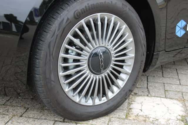 Fiat 500C (2025) thumbnail 13