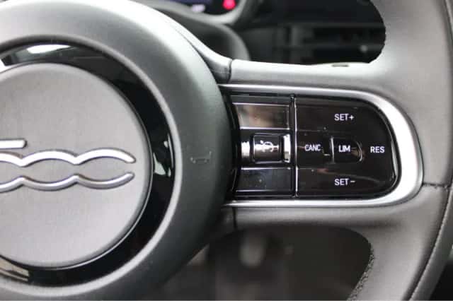 Fiat 500C (2025) thumbnail 15