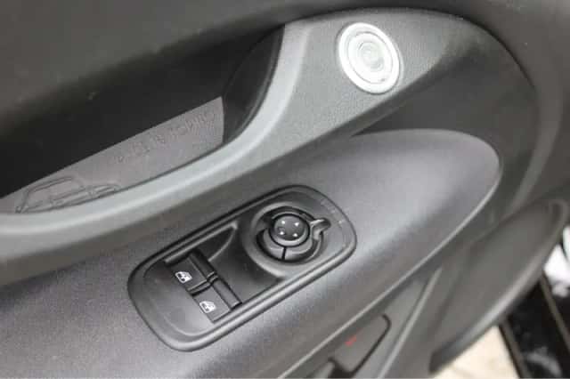 Fiat 500C (2025) thumbnail 16