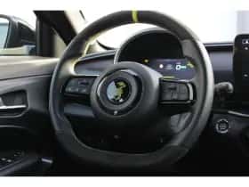 Abarth 600e (2025) thumbnail 5