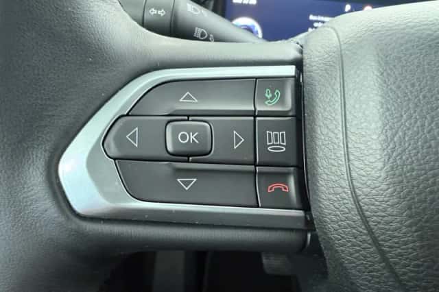 Jeep Compass (2024) thumbnail 24