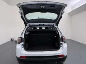Jeep Compass (2024) thumbnail 33
