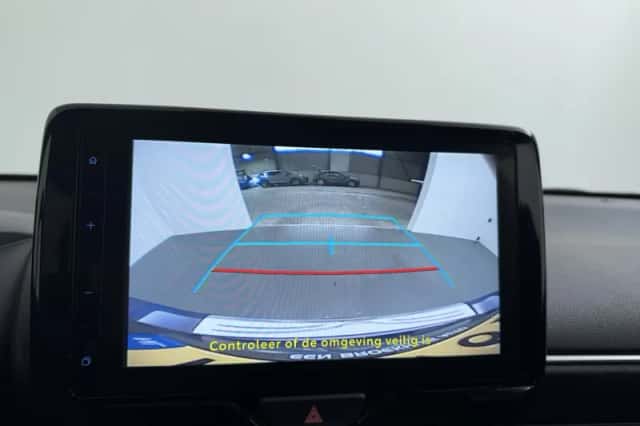 Toyota Yaris (2022) thumbnail 22