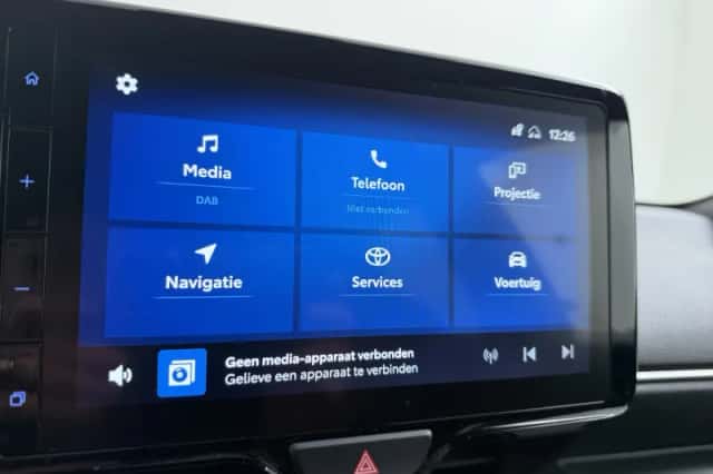 Toyota Yaris (2022) thumbnail 23