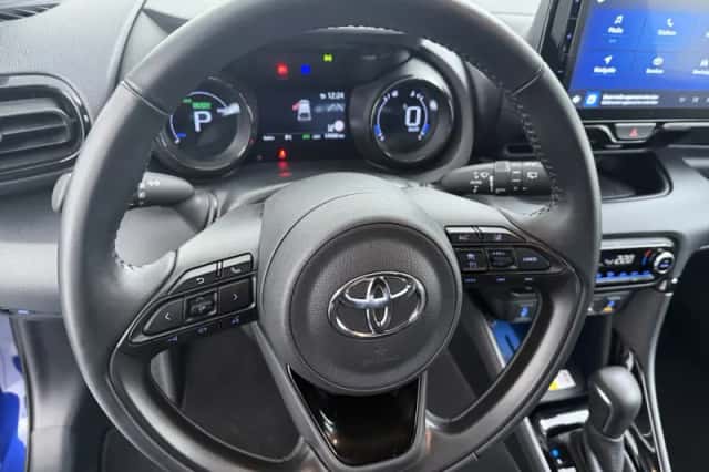 Toyota Yaris (2022) thumbnail 5