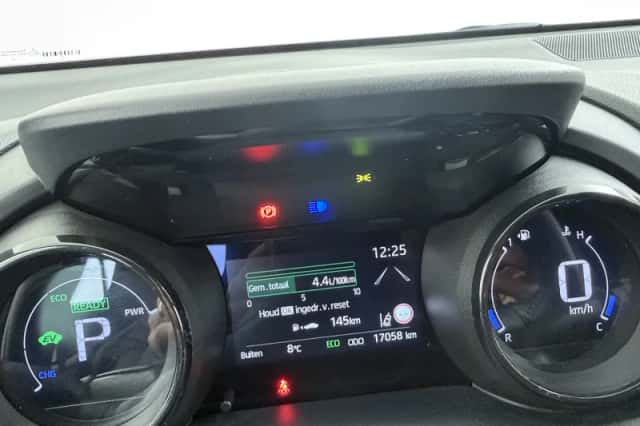 Toyota Yaris (2022) thumbnail 6