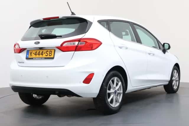 Ford Fiesta (2021) thumbnail 2