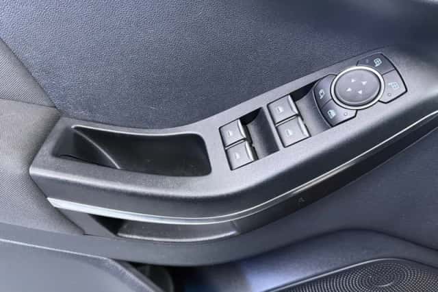 Ford Fiesta (2021) thumbnail 26