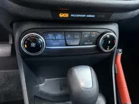 Ford Fiesta (2021) thumbnail 31