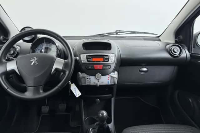 Peugeot 107 (2014) thumbnail 5