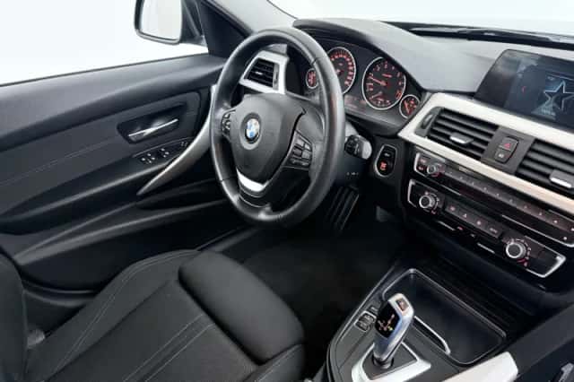 BMW 3-Serie (2017) thumbnail 3