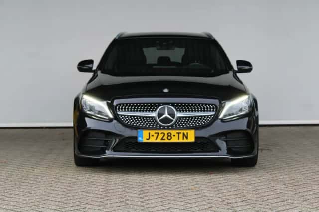 Mercedes-Benz C-Klasse (2020) thumbnail 2