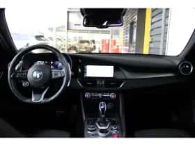 Alfa Romeo Giulia (2024) thumbnail 14