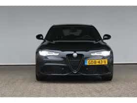 Alfa Romeo Giulia (2024) thumbnail 3