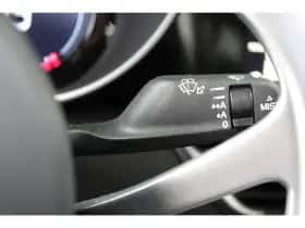 Alfa Romeo Giulia (2024) thumbnail 25