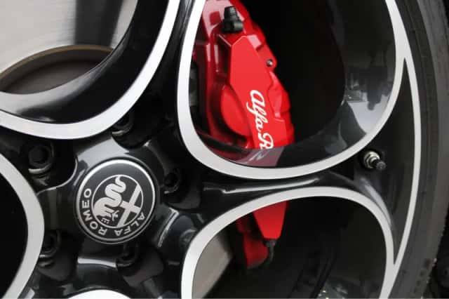 Alfa Romeo Giulia (2024) thumbnail 39