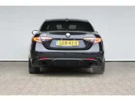 Alfa Romeo Giulia (2024) thumbnail 7