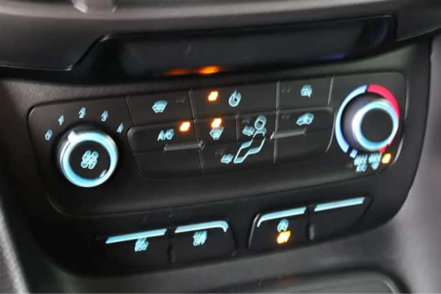 Ford Transit Connect (2022) thumbnail 18