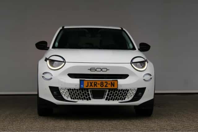Fiat 600 (2025) thumbnail 2