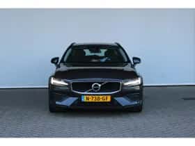 Volvo V60 (2021) thumbnail 2