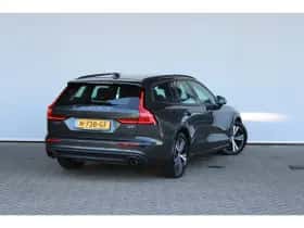 Volvo V60 (2021) thumbnail 5
