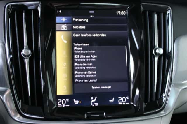 Volvo S90 (2018) thumbnail 32