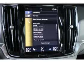 Volvo S90 (2018) thumbnail 32