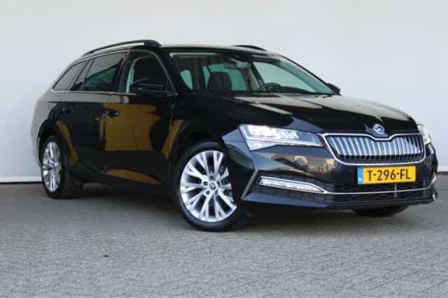 Škoda Superb (2020) thumbnail 4