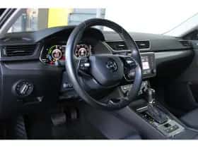 Škoda Superb (2020) thumbnail 10