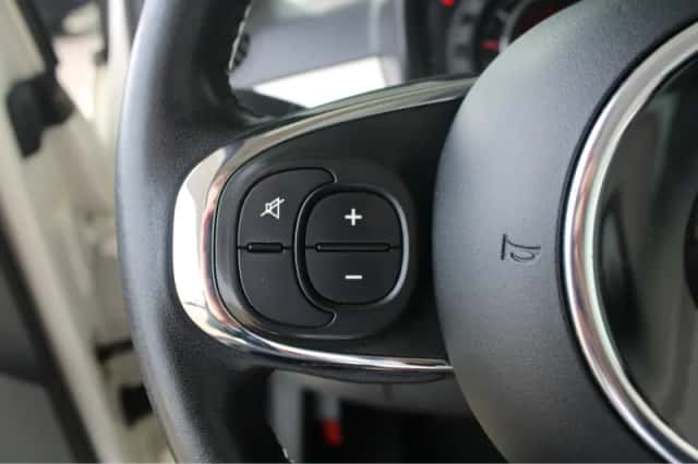 Fiat 500C (2017) thumbnail 25