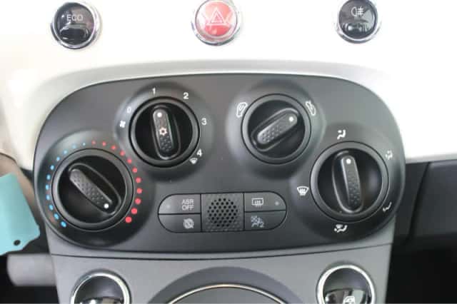 Fiat 500C (2017) thumbnail 28