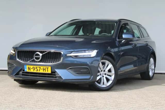 Volvo V60 (2021) thumbnail 1