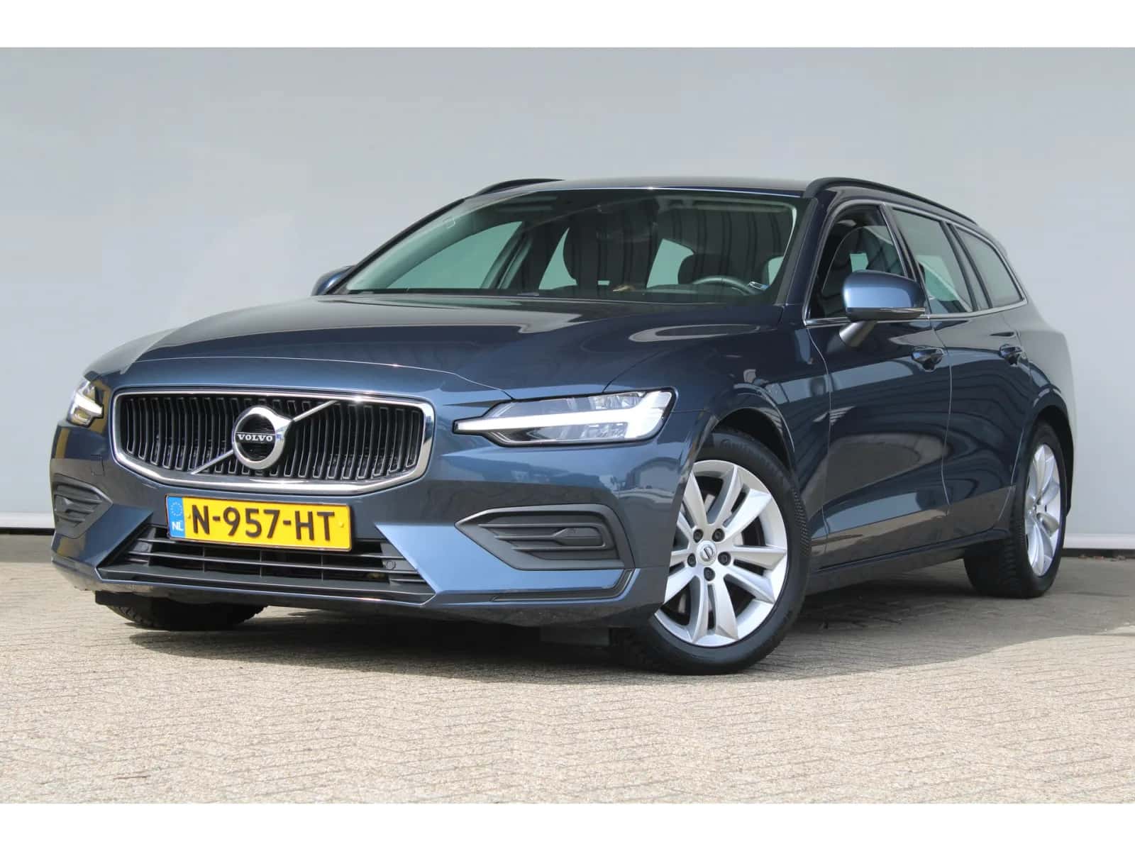 Volvo V60 (2021) — foto 1