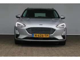 Ford Focus (2022) thumbnail 2