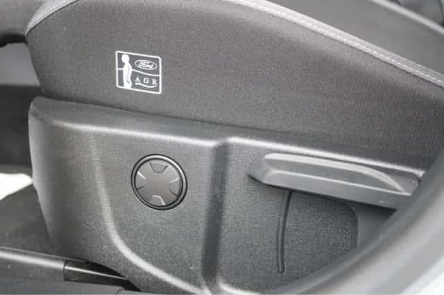 Ford Focus (2022) thumbnail 12