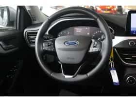 Ford Focus (2022) thumbnail 17