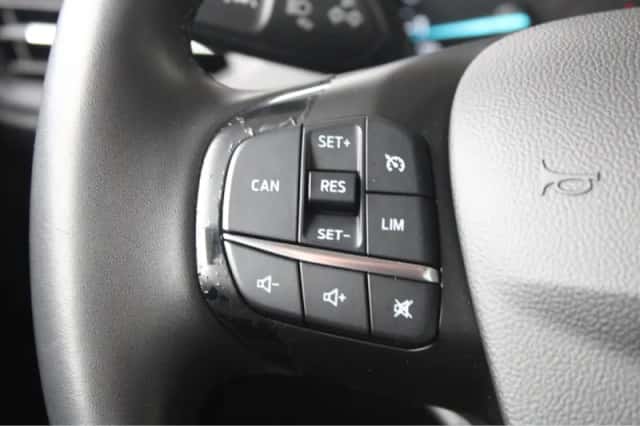 Ford Focus (2022) thumbnail 20