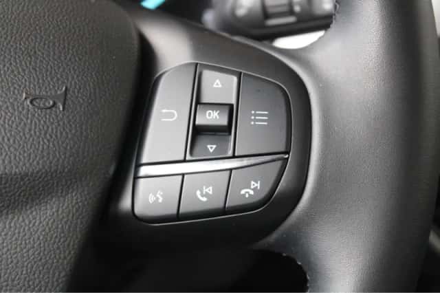 Ford Focus (2022) thumbnail 21